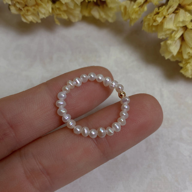 Sweet Pearl & Gold Ring