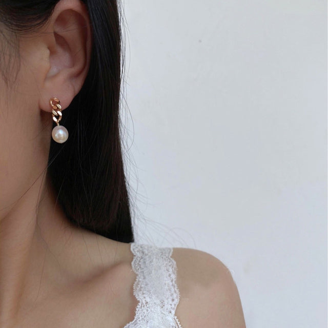 Golden Chain Pearl Earrings
