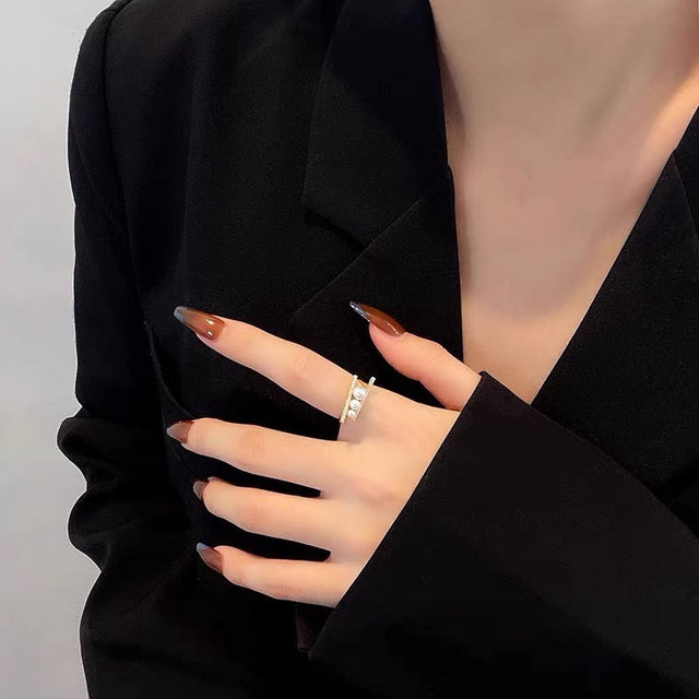 Retro Pearl Ring