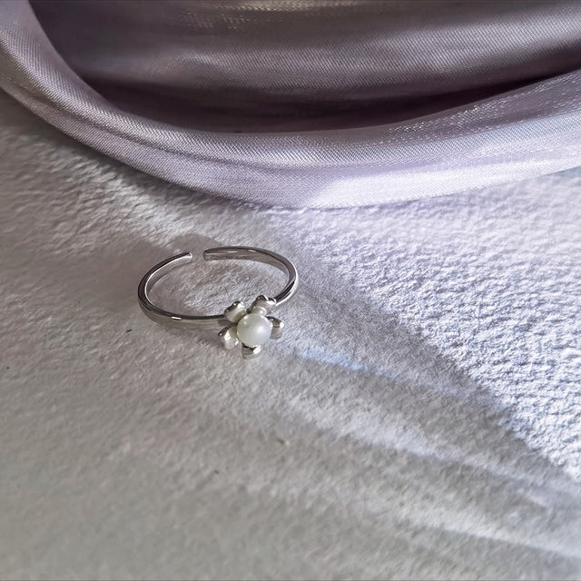 Blooming Pearl Ring