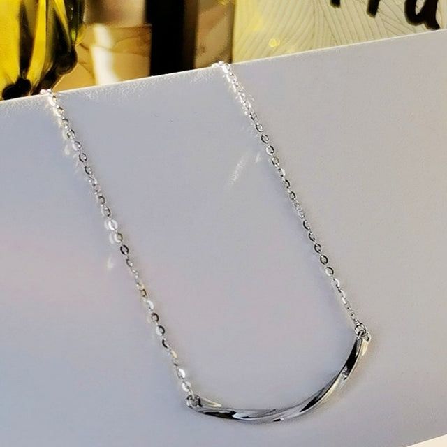 Smile Line Silver Necklace