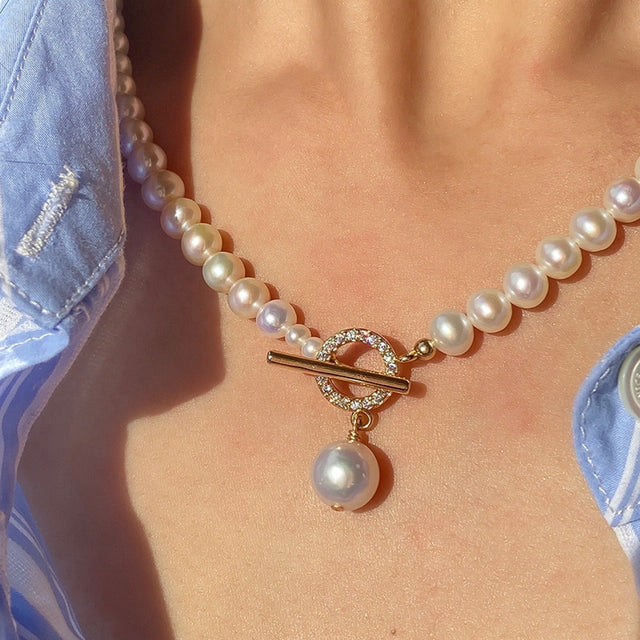 Sparkling Pearl Necklace