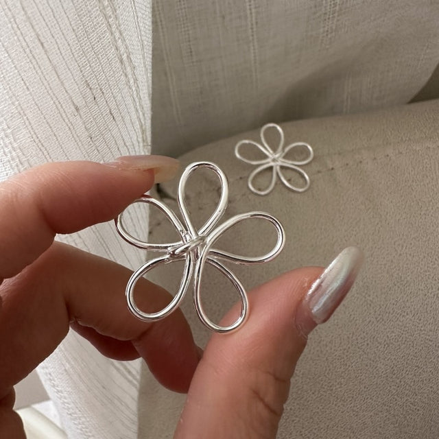 Floral Liner Silver Earrings