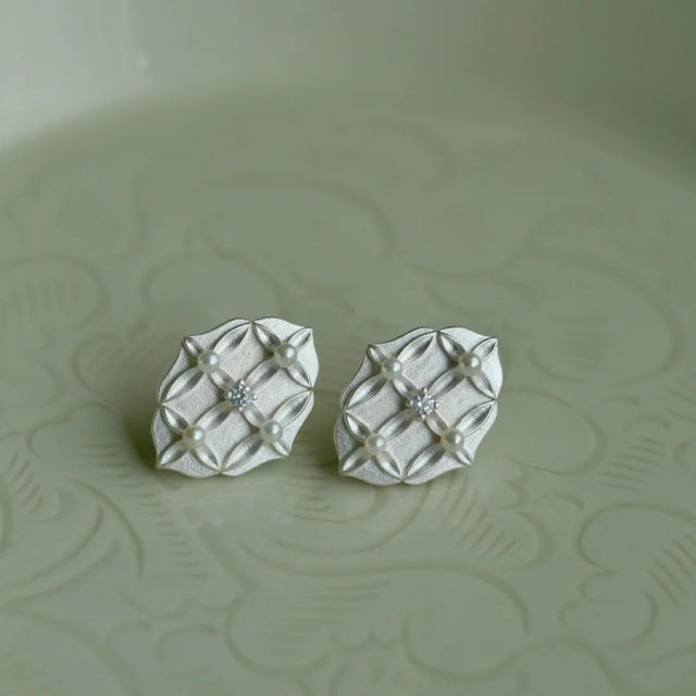 Lattice Pearl Stud Earrings