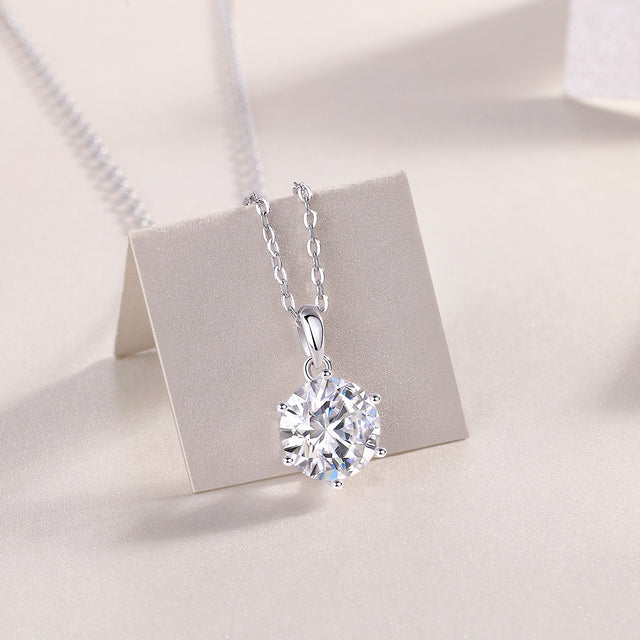 Lonely Star Diamond Necklace