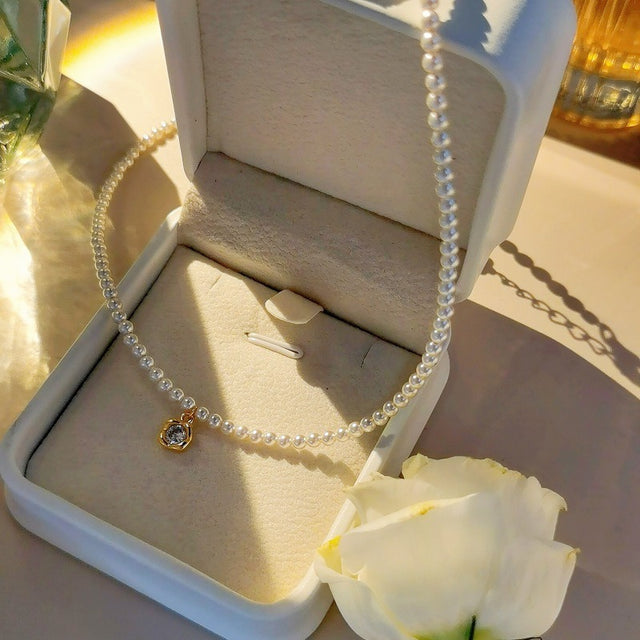 Gold Floral Pearl Necklace