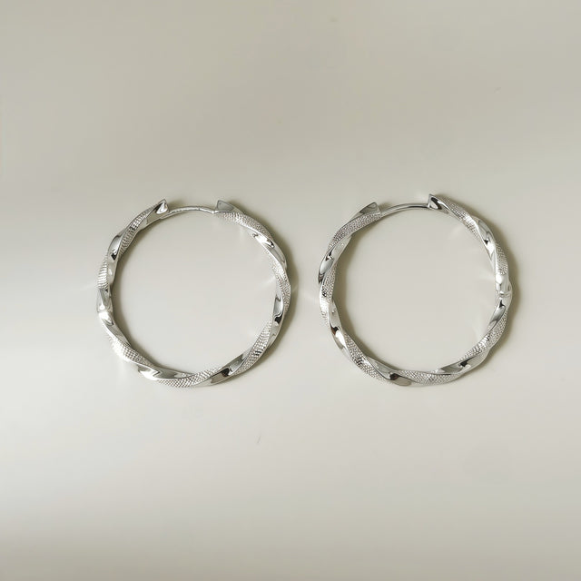 Miss Infinite Earrings