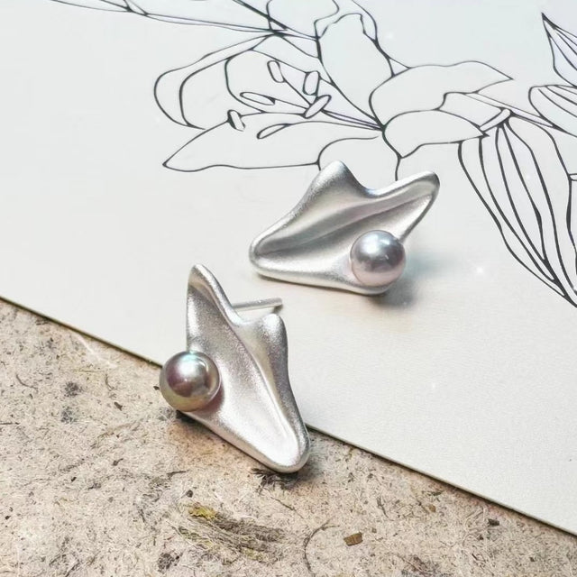 Seashell Dew Earrings