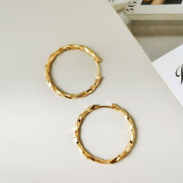 Miss Infinite Earrings