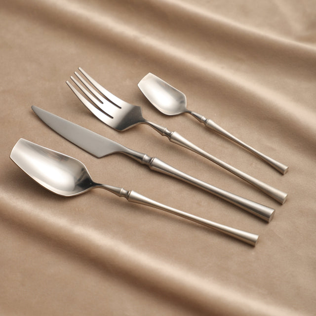 Silver Colosseum Cutlery Set